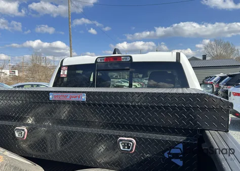 2019 Ram 1500 Big Horn/Lone Star 4X2 6'4 Box z USA, uszkodzony, nr VIN 1C6RREBT5KN700739